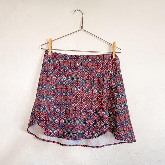Krimson Klover Dresses & Skirts - Krimson Klover Geometric Print Athletic Skort